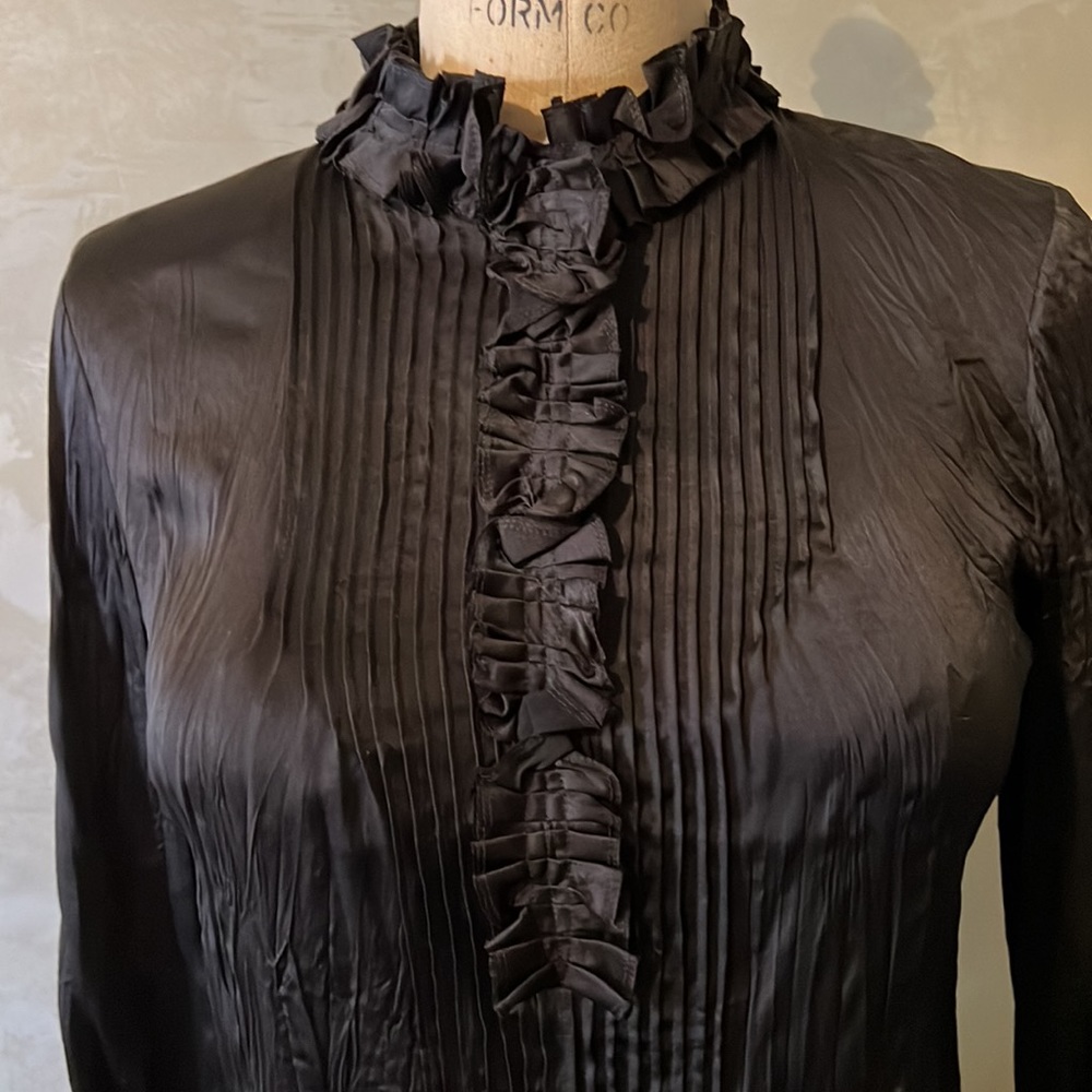 ELI TAHARI SILK TOP - Picture 2 of 16